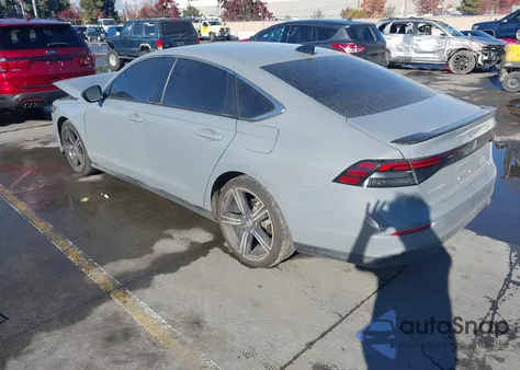 2024 Honda Accord Hybrid Sport z USA, uszkodzony, nr VIN 1HGCY2F58RA002009